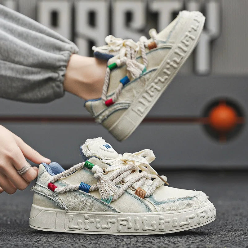 New arrival designer street sneaker men's fashion sports shoes man graffiti personality sneaker fancy skateboard hip hop shoes
