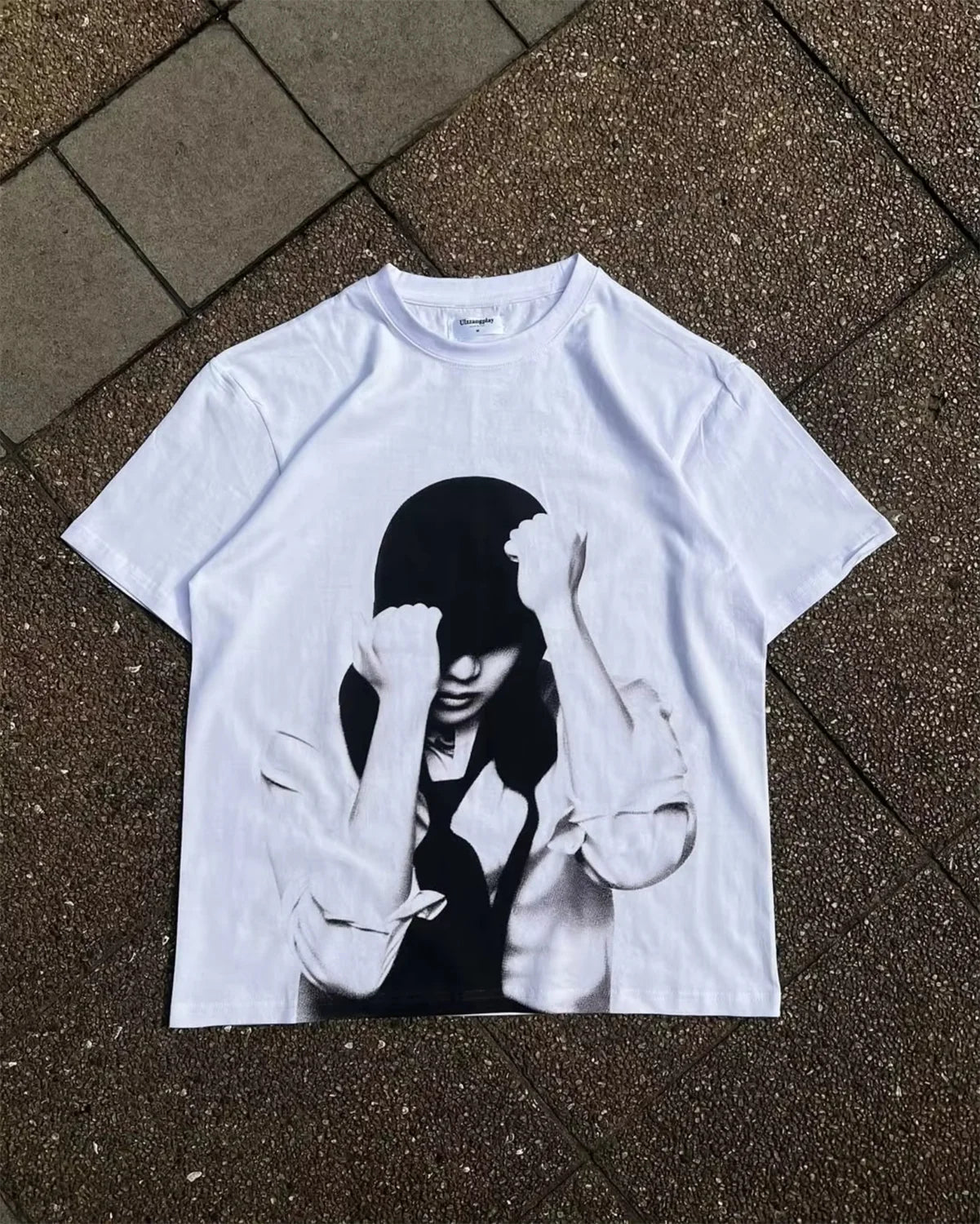 Mens Unisex White Cropped Tee Shirt Y2K Hip Hop Portrait Print Oversized Short Sleeve Tee with Crew Neck Loose Fit Streetwear